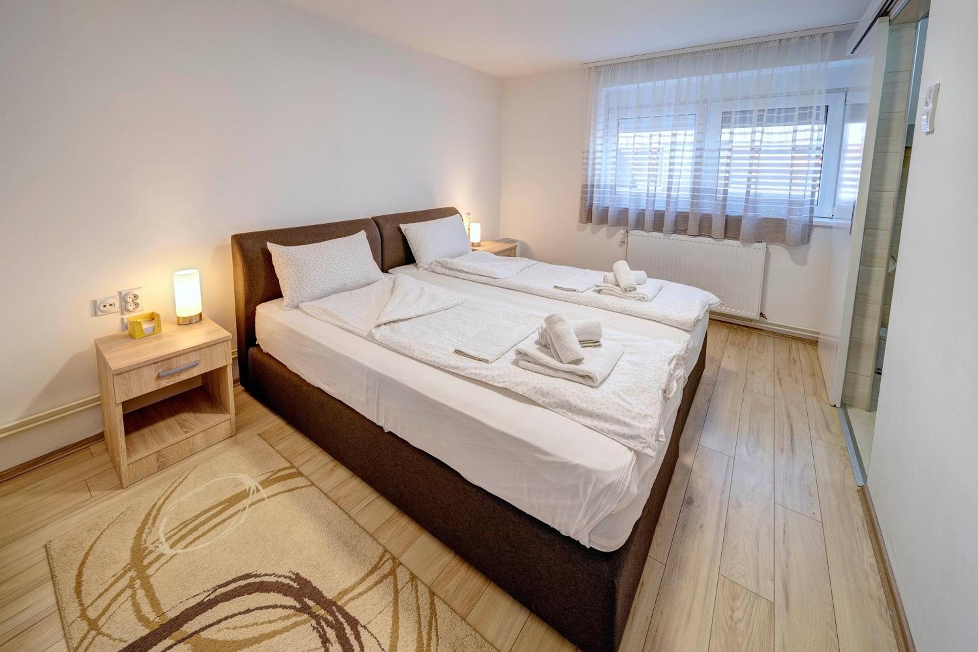 Apartman Nena Pirot Eksteriør billede